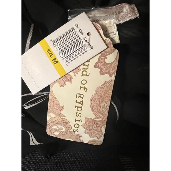 NWT Band of Gypsies Black & White Flirsl Swing Top w/ Lace Neckline M - Picture 5 of 6